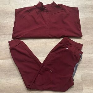 Figs Burgundy Technical Collection Set (L, Large/Tall)